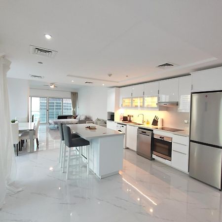 One Bedroom Apartment With Pool & Gym Near Marina Dubai Exterior foto