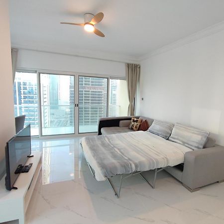 One Bedroom Apartment With Pool & Gym Near Marina Dubai Exterior foto