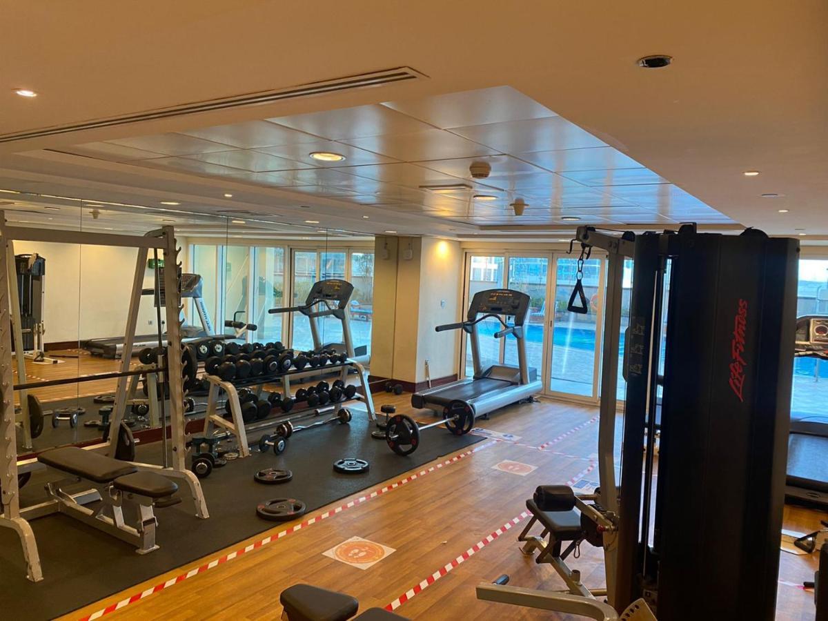 One Bedroom Apartment With Pool & Gym Near Marina Dubai Exterior foto