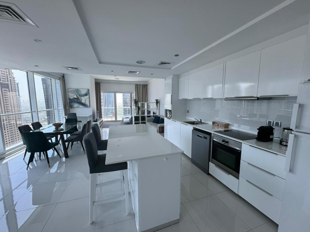 One Bedroom Apartment With Pool & Gym Near Marina Dubai Exterior foto